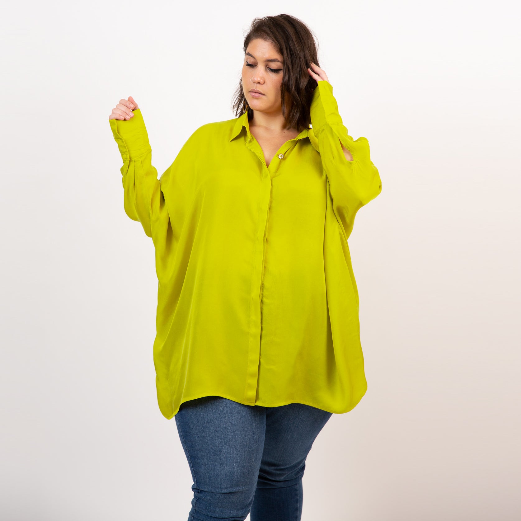 Oversized plus size shirt Alice Alexander Catherine shirt 