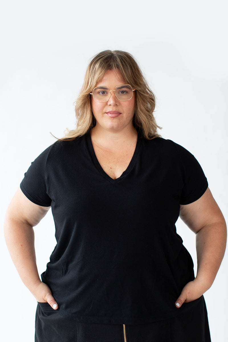 Mia T-Shirt - Black V Neck